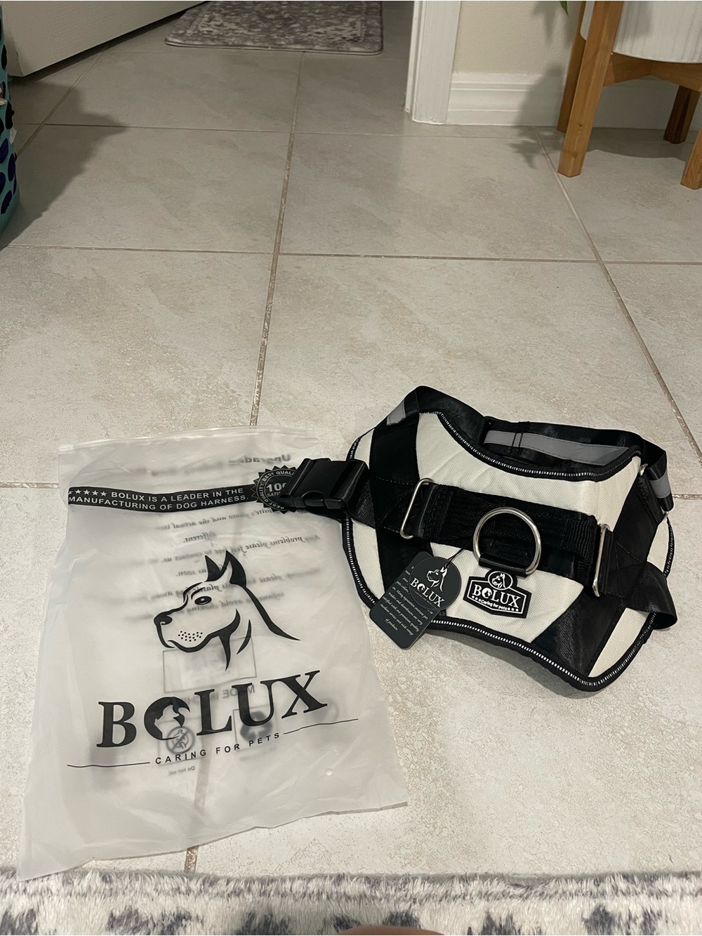 Black & White No-Pull Dog Harness - Padded Support With Reflective Straps